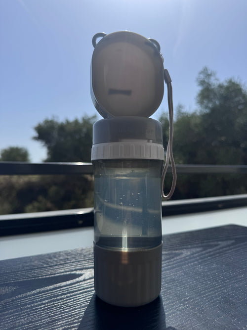 Gourde de voyage anti-fuite pour animaux — Distributeur d'eau et compartiment croquettes 2 en 1, sans BPA
